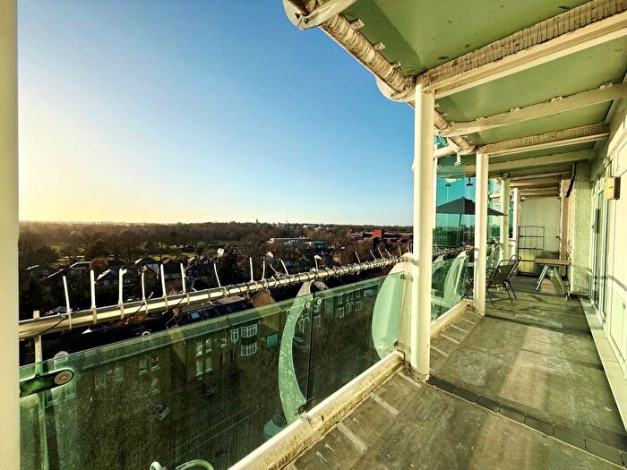 2 Bedroom Flat To Rent In Sydney Road, Enfield, EN2