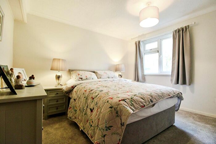 2 Bedroom Apartment For Sale In Wern Goch West, Cardiff, CF23