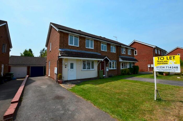 3 Bedroom End Terrace House To Rent In Stocken Close, Olney, MK46