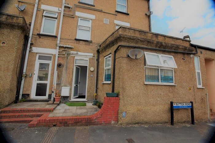 Studio To Rent In Sutton Road, Watford, WD17