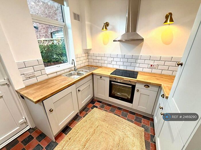 2 Bedroom Terraced House To Rent In Shaw Road South, Stockport, SK3