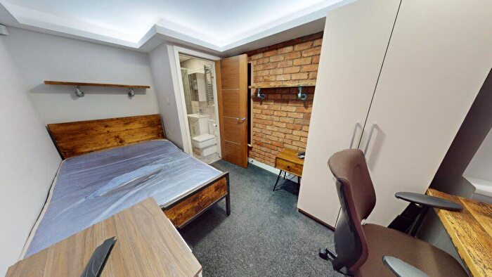 5 Bedroom House To Rent In Exeter Road, Selly Oak, Birmingham, B29