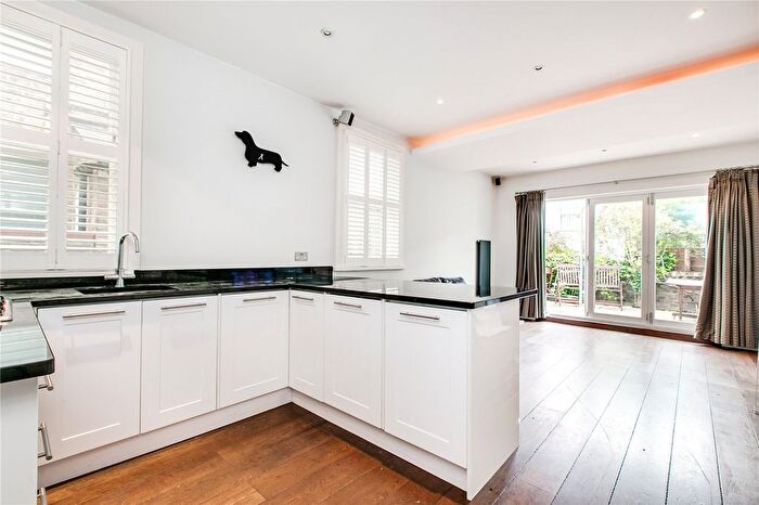 2 Bedroom Terraced House To Rent In Wardo Avenue, Munster Village, SW6