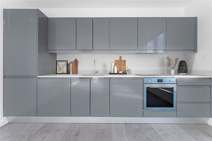 2 Bedroom Flat For Sale In Stafford Road, Wallington, SM6