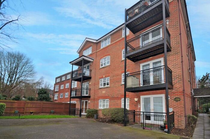 2 Bedroom Flat To Rent In Westmoreland Road Bromley, BR2