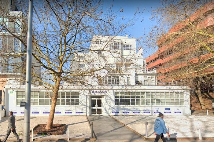 2 Bedroom Flat To Rent In Longfield House, Ealing, W5