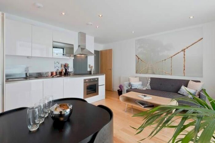 1 Bedroom Property To Rent In Underhill Gardens, London, Greater London., W5