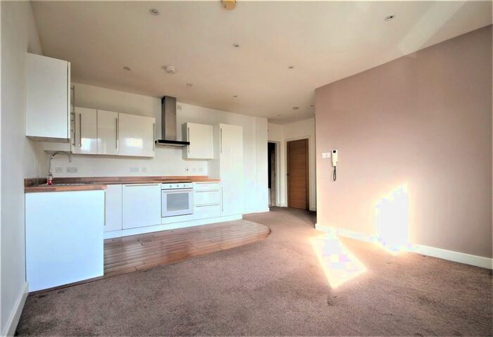 1 Bedroom Flat To Rent In Apartment, First Floor - Market Place, Wetherby, LS22