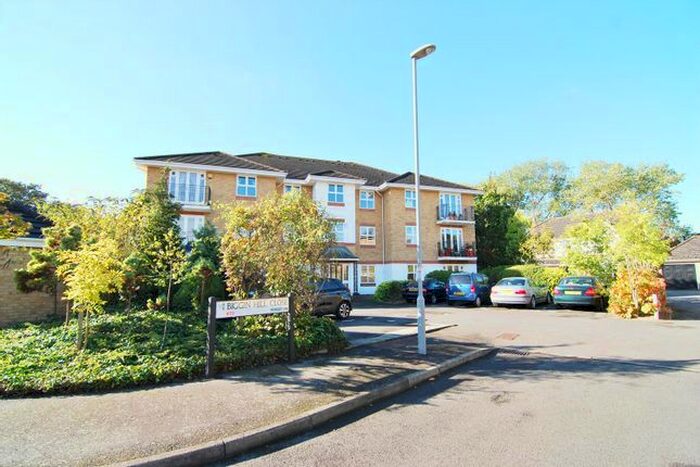 2 Bedroom Flat To Rent In Biggin Hill Close, Kingston Upon Thames, KT2