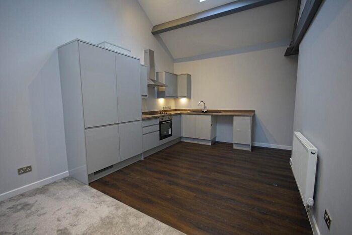 2 Bedroom Apartment For Sale In Burch House, Park Terr, Glossop, **Vacant**, SK13