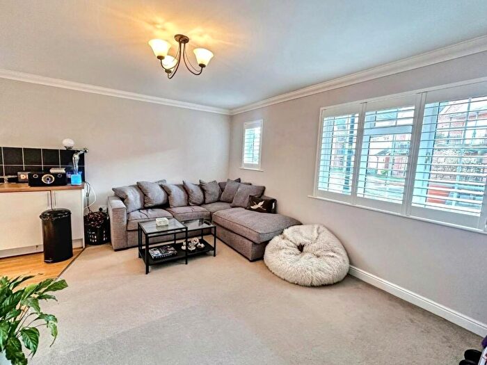 2 Bedroom Flat To Rent In Knights Place, St Leonards Road, SL4