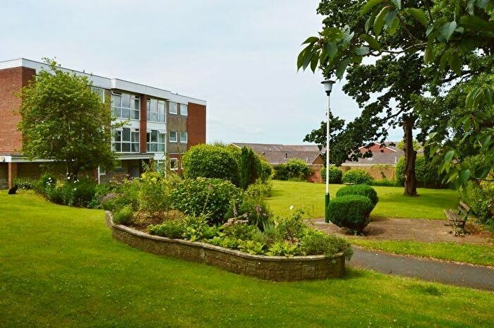 2 Bedroom Flat To Rent In Cockerell Rise, East Cowes, PO32