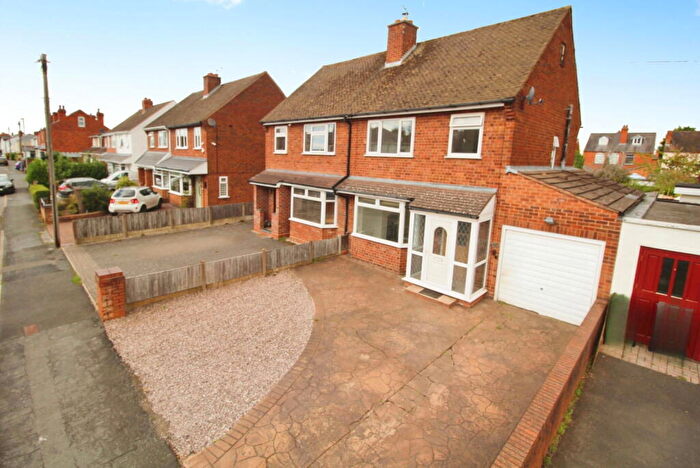 3 Bedroom Semi-Detached House For Sale In Batham Road, Greenhill, Kidderminster, DY10