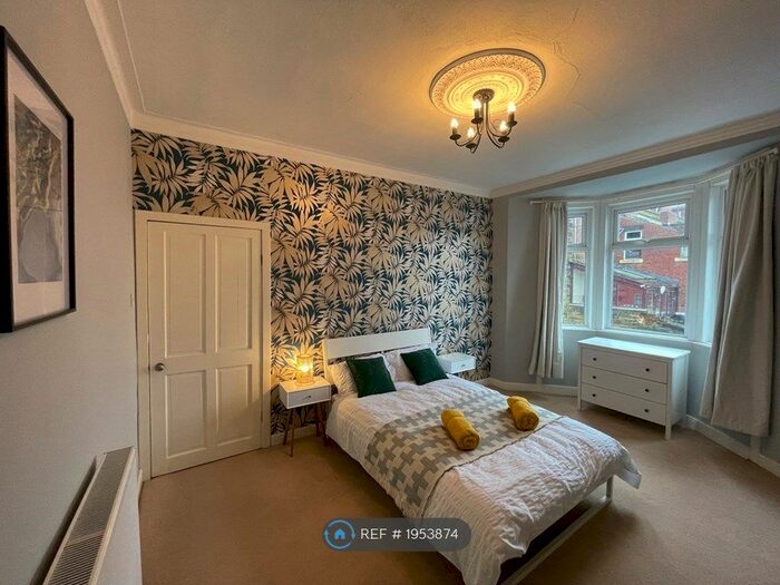 3 Bedroom Flat To Rent In Oban Terrace, Gateshead, NE10