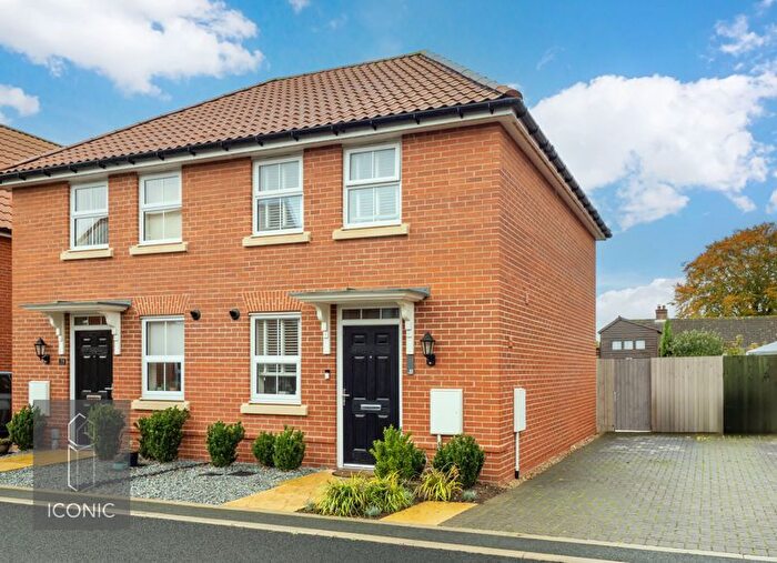 2 Bedroom Semi-Detached House For Sale In Chestnut Drive, Horsford, Norwich, NR10