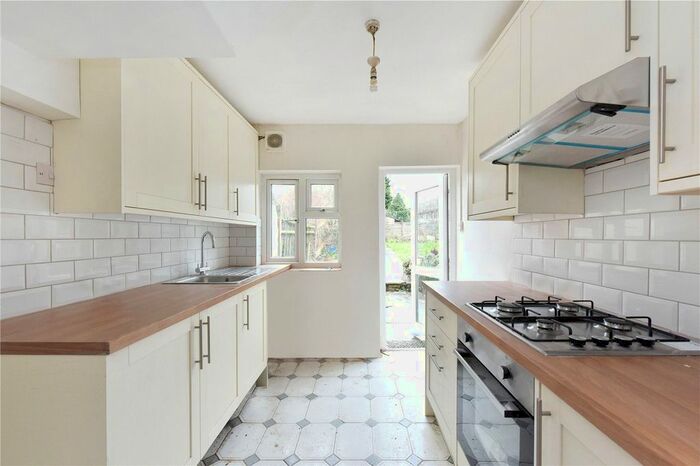 4 Bedroom Semi-Detached House To Rent In Casimir Road, Hackney, E5