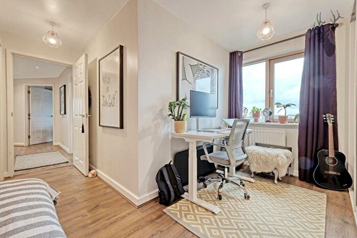 2 Bedroom Apartment To Rent In Heart Of Bow, Pancras Way, Bow, E3