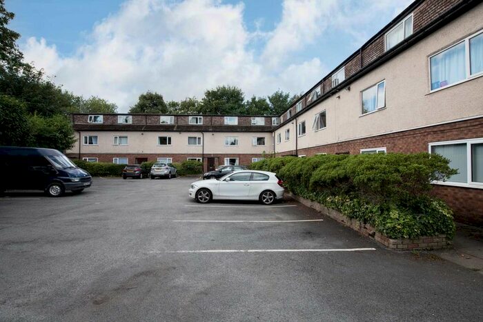 1 Bedroom Flat To Rent In Sandilea Court, Kellbrook Crescent, M7