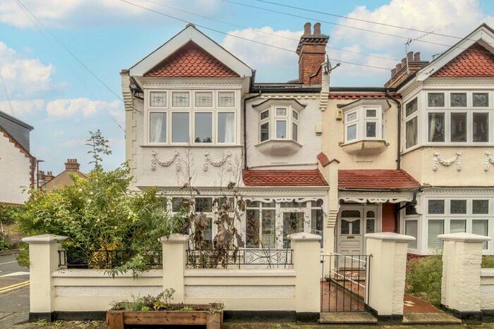 4 Bedroom Property To Rent In Hayter Road, London, SW2