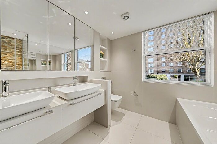 4 Bedroom Property To Rent In St John's Wood Park, London, NW8