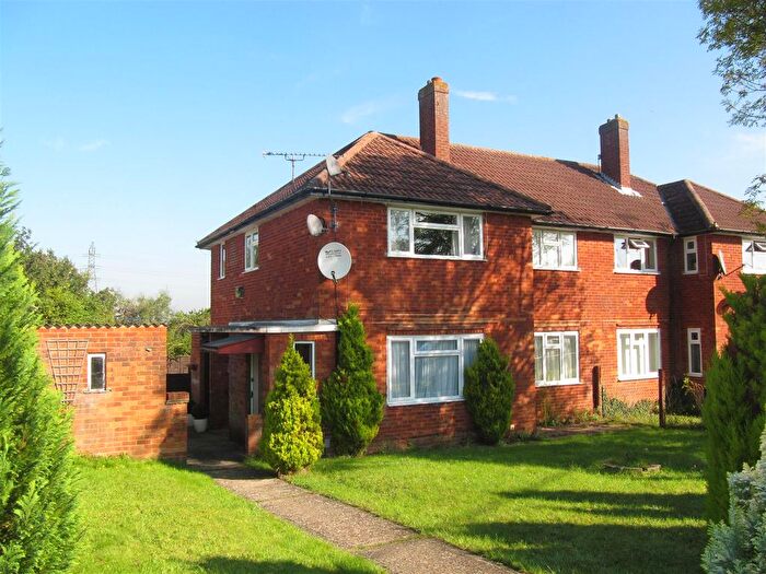 2 Bedroom Maisonette To Rent In Squirrel Lane, Booker, High Wycombe, HP12