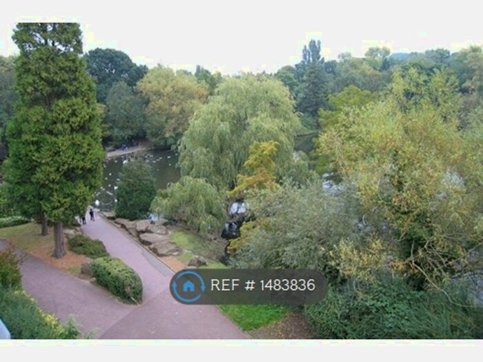 2 Bedroom Flat To Rent In Penthouse Rd Floor, Swindon, SN1