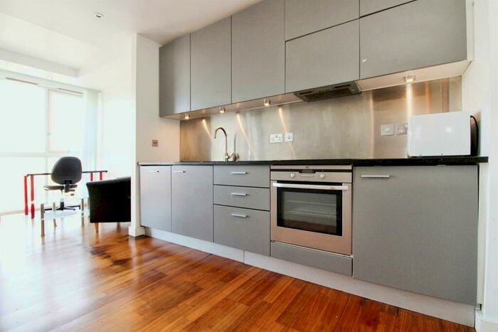 1 Bedroom Flat To Rent In Newport Road, Cardiff, CF24