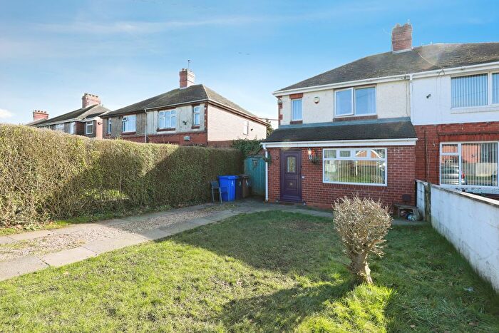 2 Bedroom Semi Detached House For Sale In The Wood, Meir, Stoke-On-Trent, ST3
