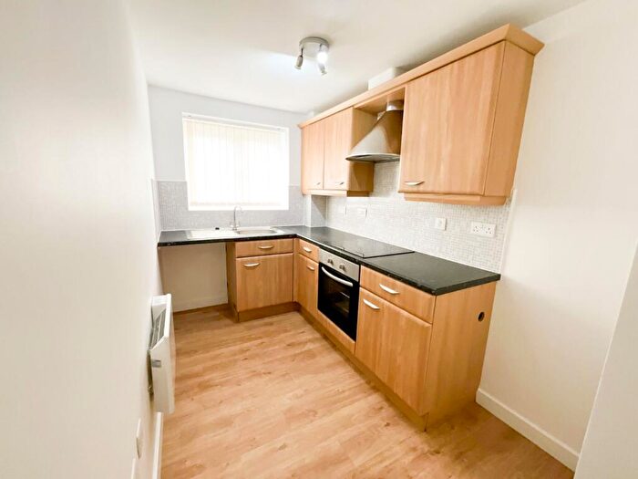 2 Bedroom Flat To Rent In Jenkinson Grove, Armthorpe, Doncaster, DN3