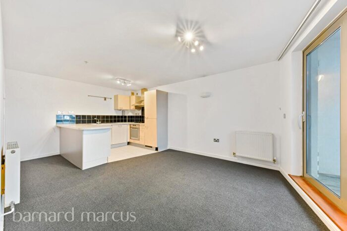2 Bedroom Apartment To Rent In Sumner Road, London, SE15
