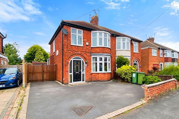 3 Bedroom Semi-Detached House For Sale In Queens Drive, Leicester Forest East, LE3