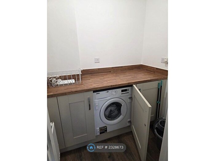 4 Bedroom Detached House To Rent In Phoenix Way, Norwich, NR5