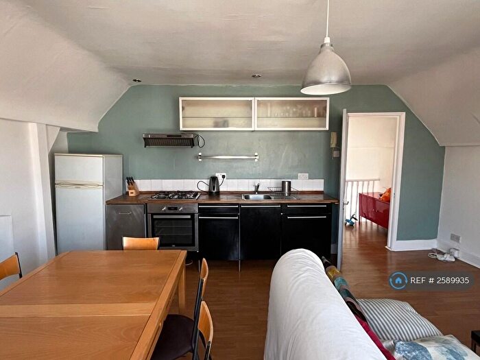 1 Bedroom Flat To Rent In Hermitage Road, London, N4