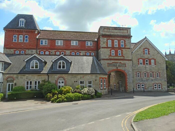 3 Bedroom Flat To Rent In The Old Brewery, Tisbury, Wiltshire, SP3
