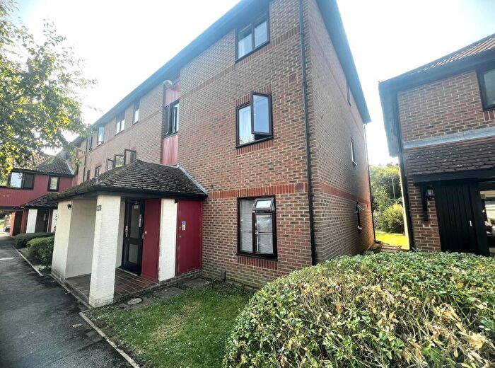 1 Bedroom Flat To Rent In Cullerne Close, Abingdon, OX14