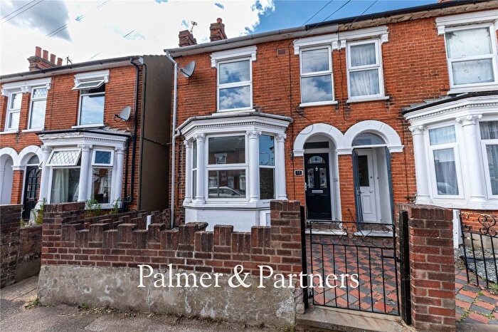 3 Bedroom Semi Detached House For Sale In Faraday Road, Ipswich, Suffolk, IP4