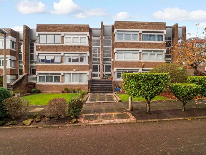 1 Bedroom Flat For Sale In Dirleton Place, Shawlands, Glasgow, G41