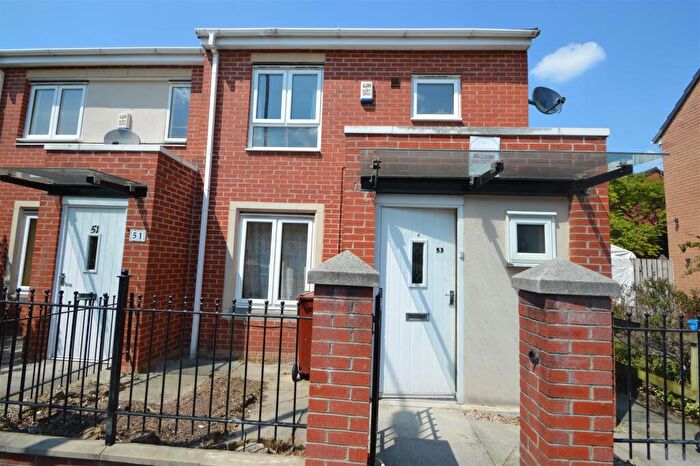 3 Bedroom House To Rent In Warde Street, Hulme, Manchester, M15