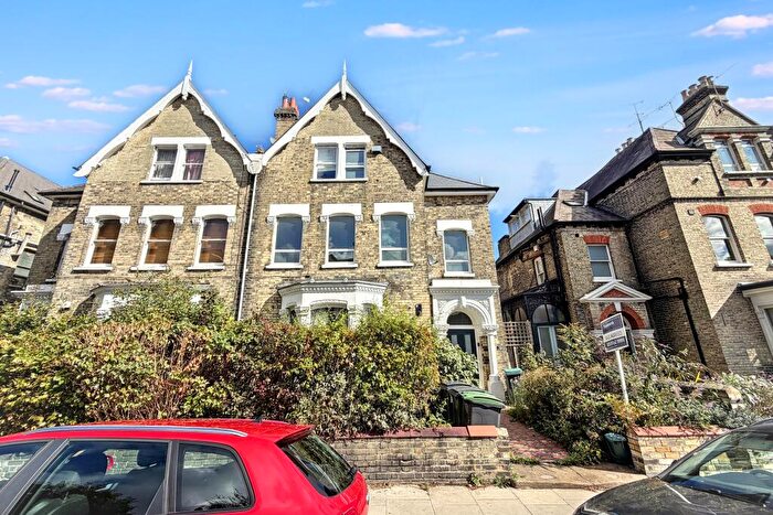 2 Bedroom Flat For Sale In Flat, Ribblesdale Road, Hornsey, London, N8