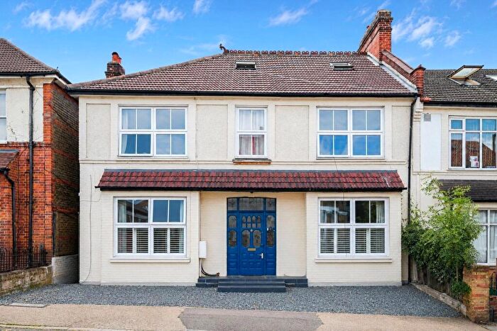 3 Bedroom Apartment For Sale In George Lane, London, SE13