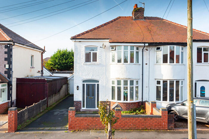 3 Bedroom Semi Detached House For Sale In Avenue Road, Blackpool, FY3