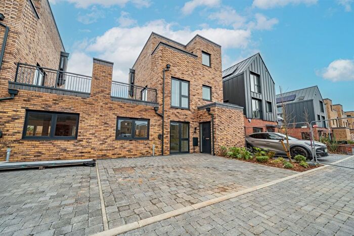 4 Bedroom Semi-Detached House To Rent In Pumphouse Gardens, West Bridgford, NG2