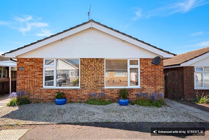 3 Bedroom Detached House For Sale In Brockman Crescent, Dymchurch, TN29