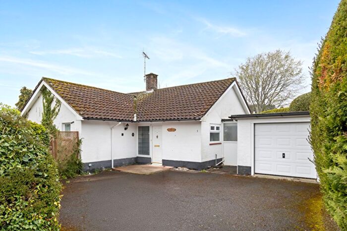 2 Bedroom Detached Bungalow For Sale In Pond Rise, West Chiltington, RH20
