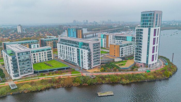 1 Bedroom Flat For Sale In Ferry Court, Cardiff, CF11