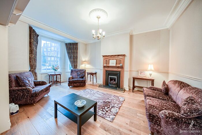 3 Bedroom Flat To Rent In Kenilworth Court, Hagley Road, Edgbaston, B16