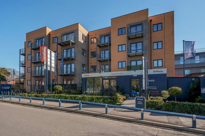 3 Bedroom Apartment For Sale In Belmont Park, Clivemont Road, Maidenhead, SL6