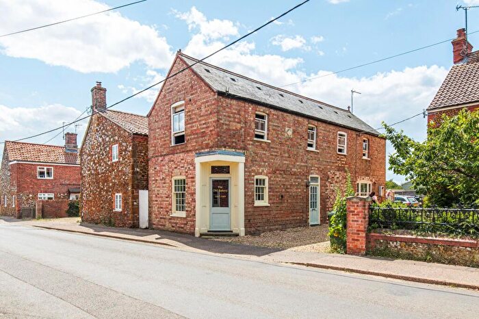 3 Bedroom Cottage For Sale In Ringstead, PE36