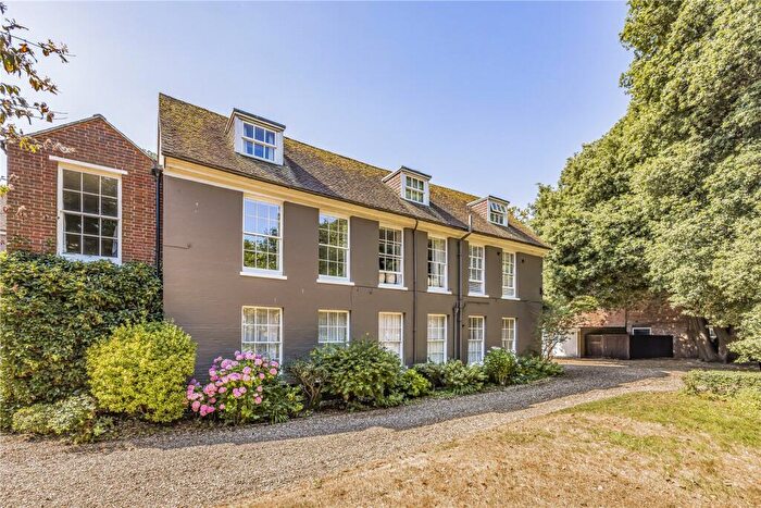 1 Bedroom Apartment For Sale In The Hornet, Chichester, West Sussex, PO19