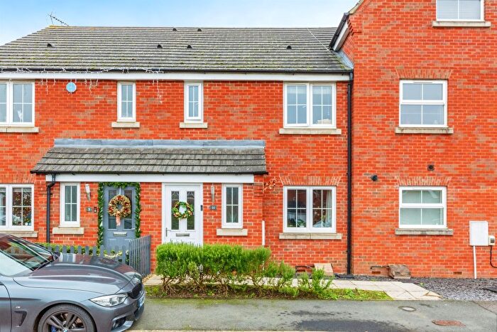 3 Bedroom Terraced House For Sale In Tweed Crescent, Rushden, NN10